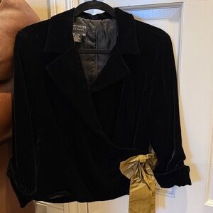 Vintage Options by Shani Elegant Black Velvet Blazer w/ Bow Accent Womens 10
